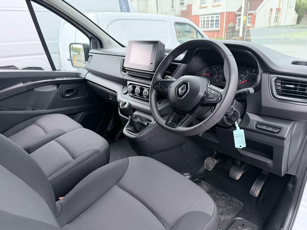 Renault Trafic 2.0 Dci Blue Ll30 Advance L2 H1 Euro 6 Ss WR73NUW White #2