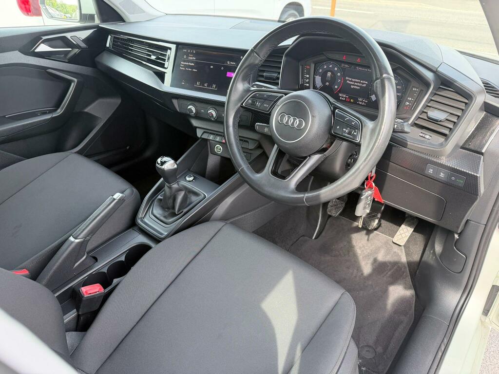 Audi A1 1.0 Tfsi 25 Technik Sportback Euro 6 Ss RO73VLV Silver #2