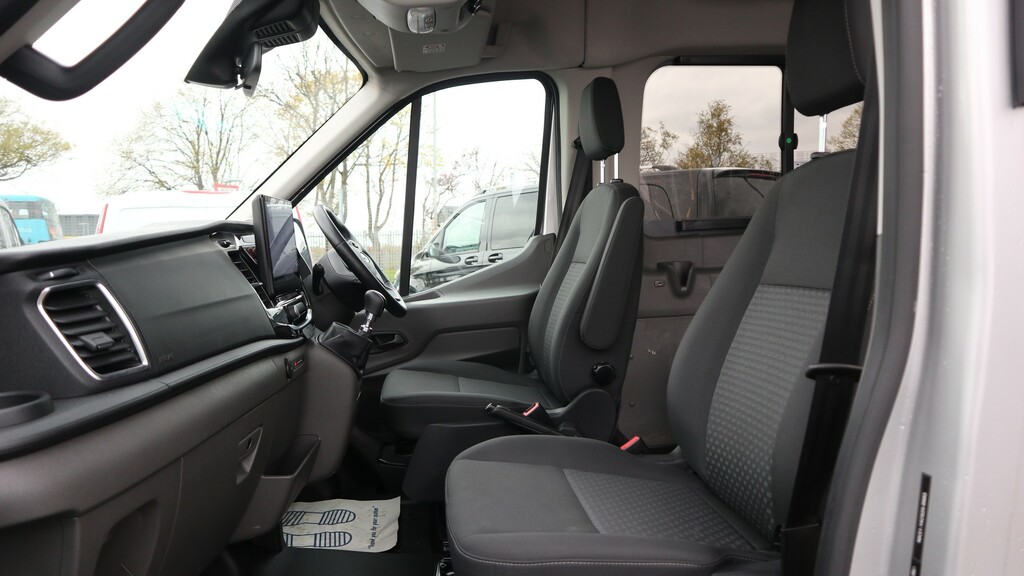 Ford Transit Custom 460 L4 H3 Trend 17 Seat 130Ps Eu6 6 Speed Minibus MW24PZS Silver #3