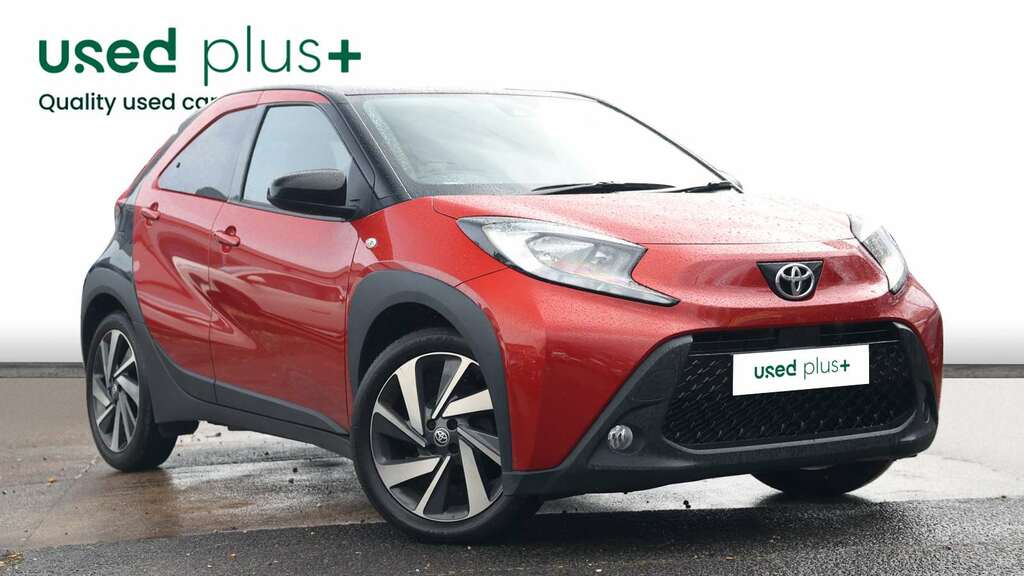 Toyota Aygo X 1.0 Vvt-i Edge SM24FXD Red #2