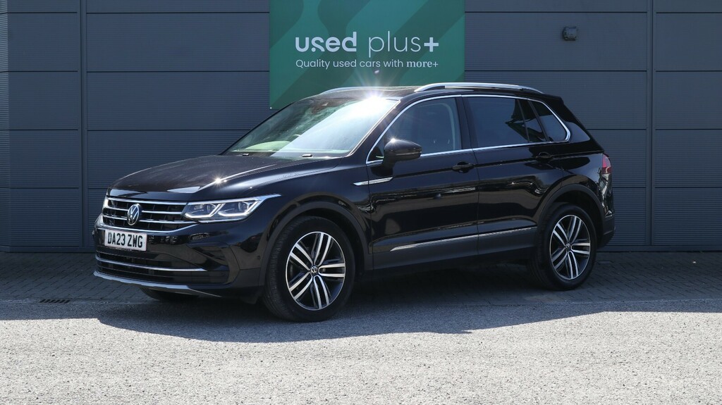 Volkswagen Tiguan 1.5 Tsi 150 Elegance Dsg DA23ZWG Black #3
