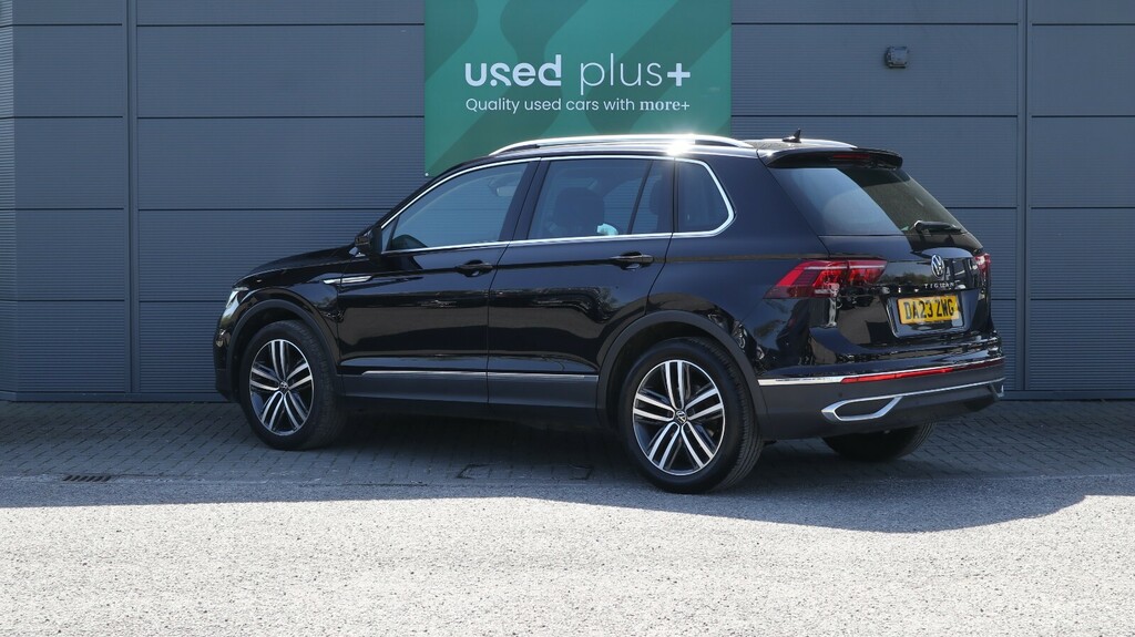 Volkswagen Tiguan 1.5 Tsi 150 Elegance Dsg DA23ZWG Black #5