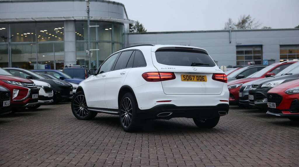 Mercedes-Benz GLC Class Glc 220D 4Matic Amg Line Premium 9G-tronic SO67DDE White #4