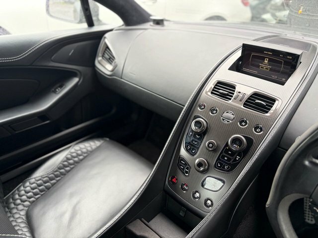 Aston Martin Vanquish Vanquish V12 Silver #59