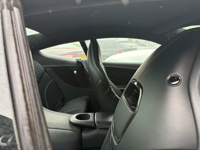 Aston Martin Vanquish Vanquish V12 Silver #70
