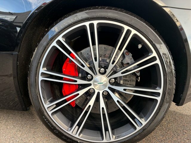 Aston Martin DB9 6.0 V12 Carbon Edition Coupe T-tronicii Black