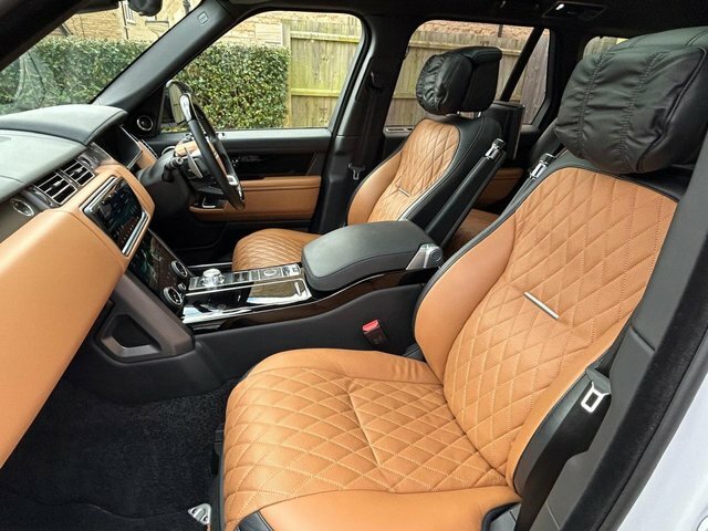 Land Rover Range Rover 5.0 P565 V8 Sv Dynamic Suv Petro BL69SZJ White #4