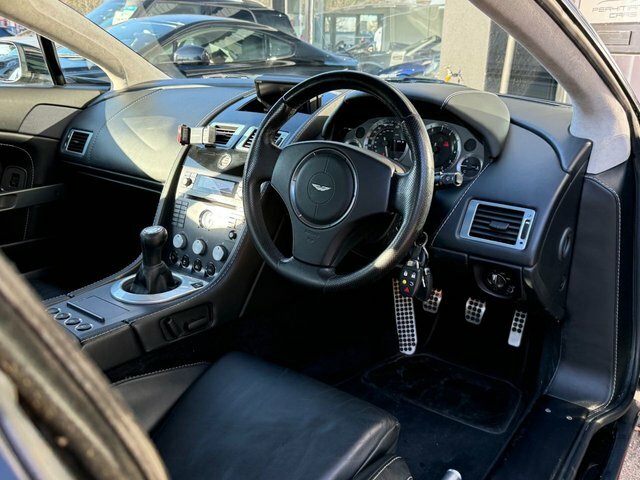 Aston Martin Vantage 4.3 V8 Coupe Euro 4 380 Bhp Black