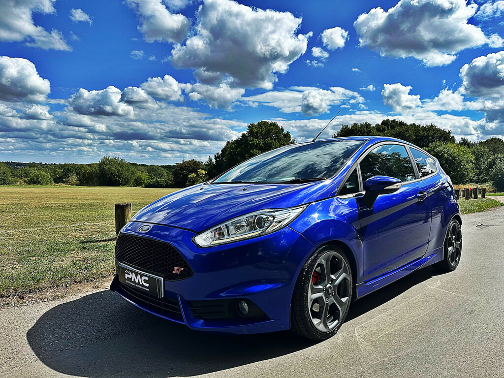 Ford Fiesta 1.6 Ecoboost St-2 Hatchback  Blue #4