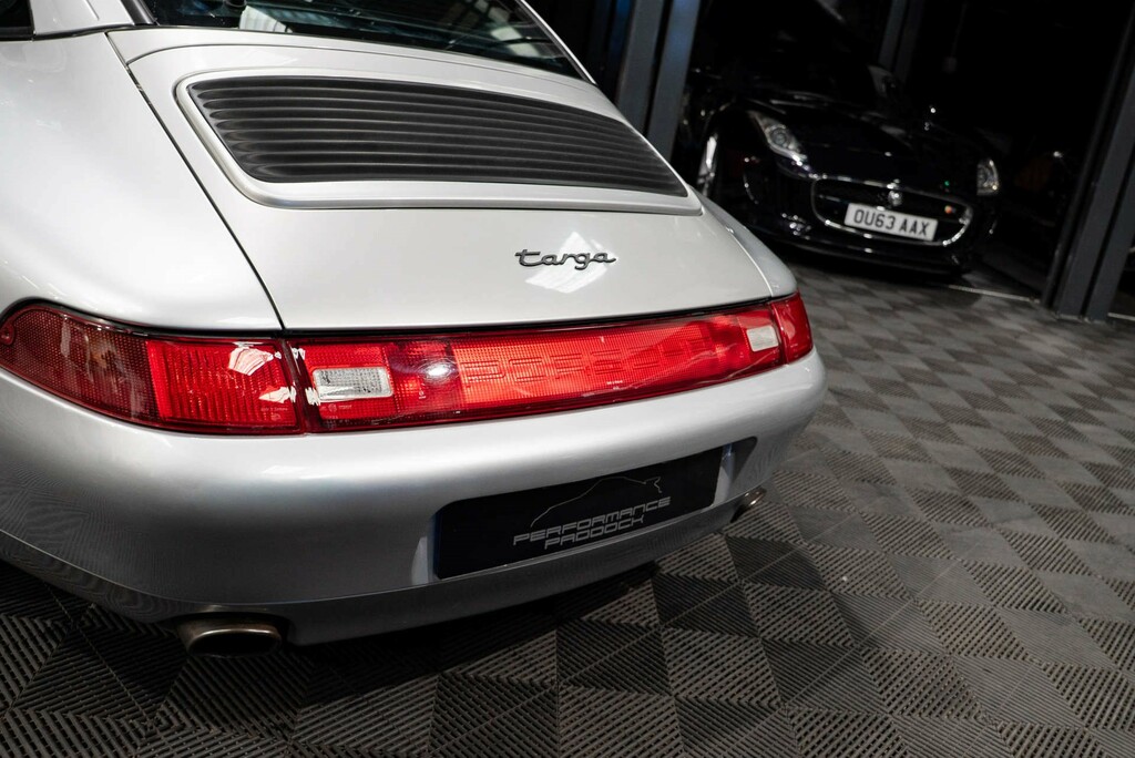 Porsche 911 Carrera Cpe Red #21