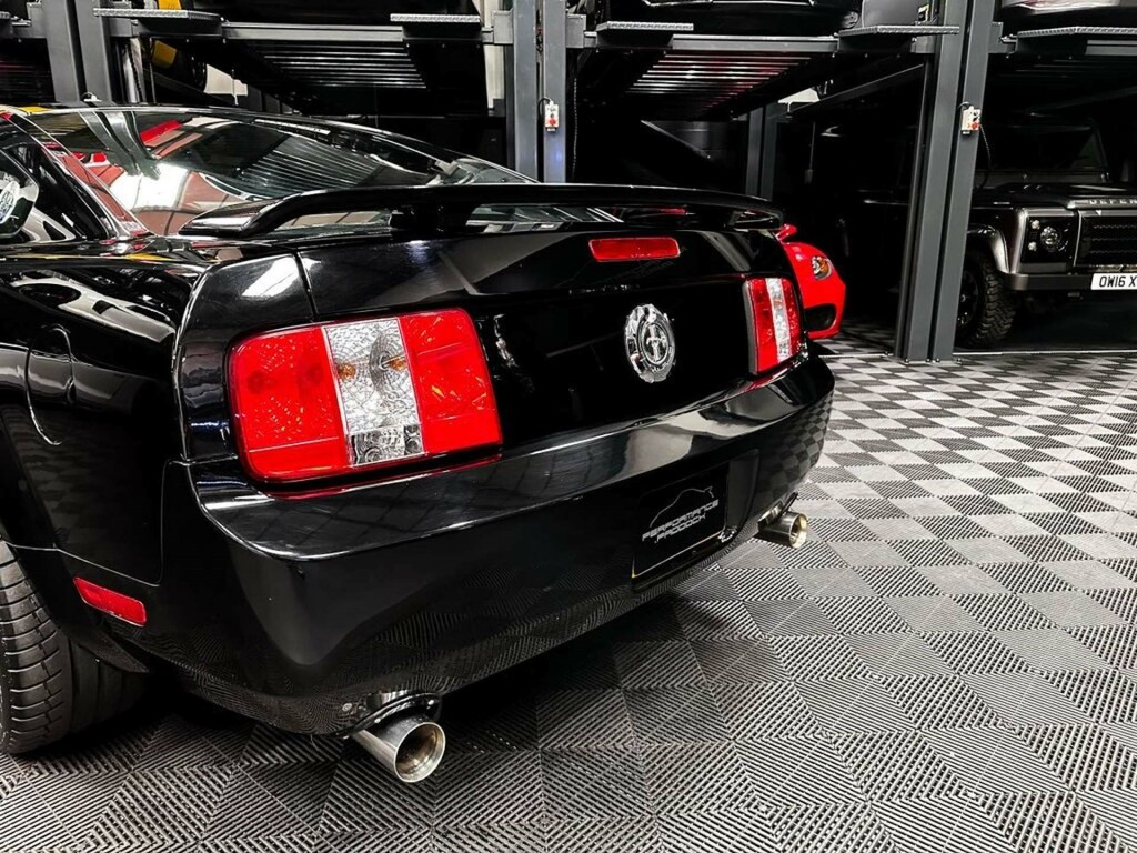 Ford Mustang  Black #16