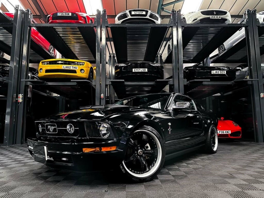 Ford Mustang  Black #1