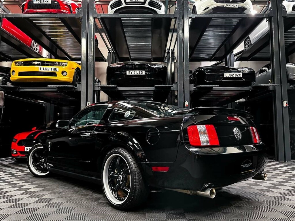 Ford Mustang  Black #2