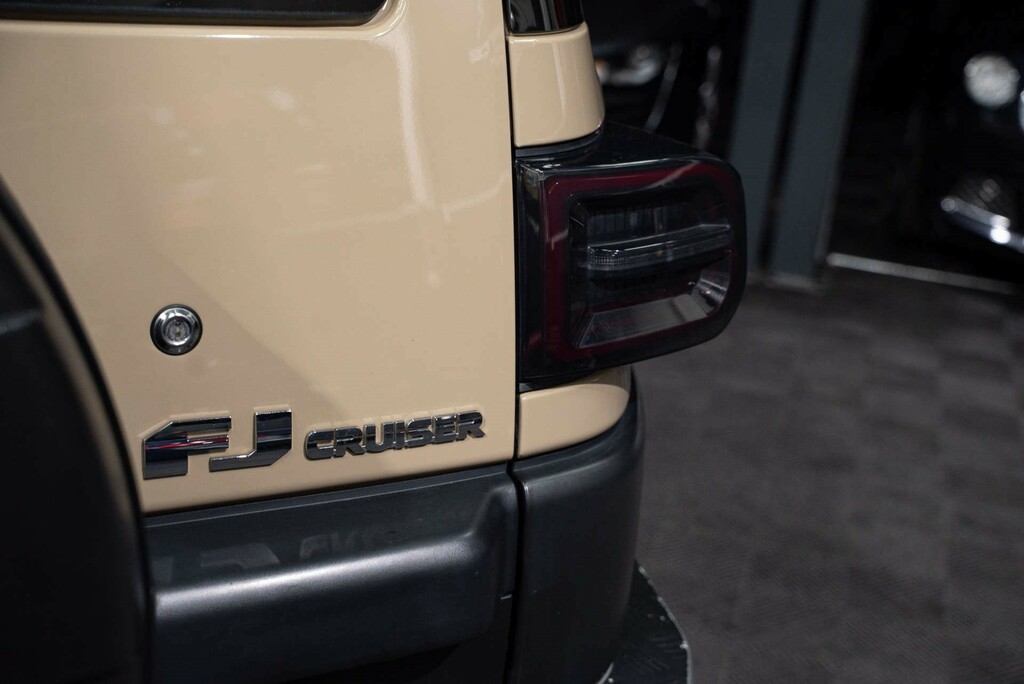Toyota FJ Cruiser Color-package 4Wd White #25