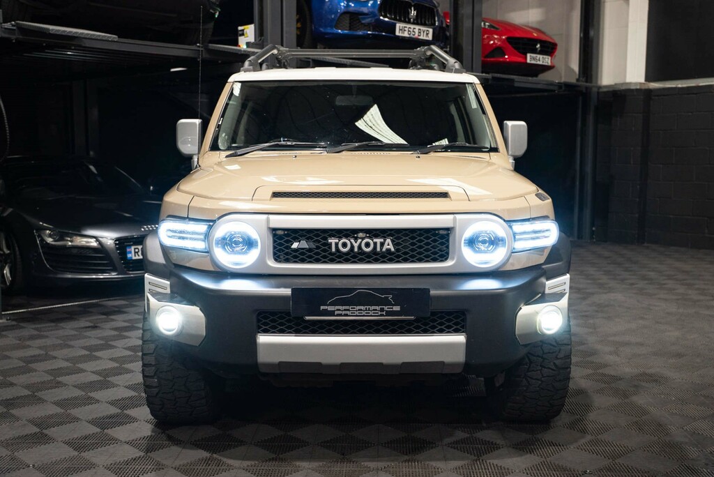 Toyota FJ Cruiser V6 Petrol Auto  #6