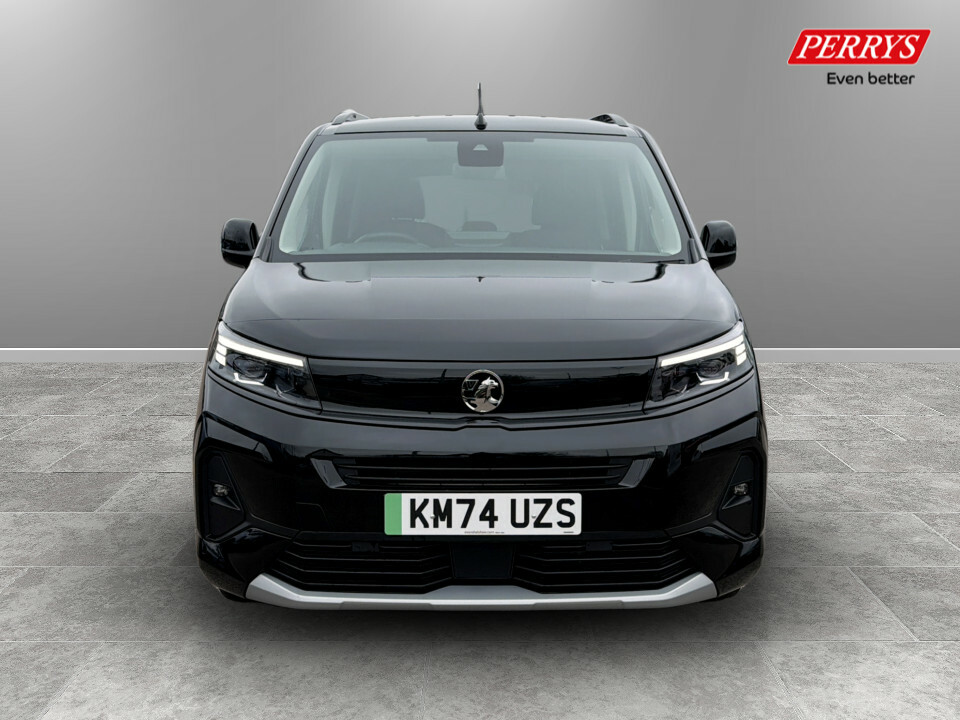 Vauxhall Combo-e Life 100Kw Ultimate 52Kwh Black #2