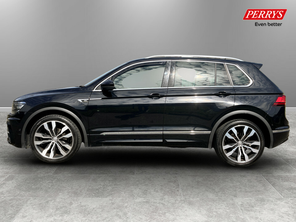 Volkswagen Tiguan 2.0 Tdi 150 4Motion R-line Tech Dsg BC19FKL Black #4
