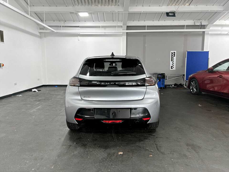 Peugeot 208 1.2 100 Allure PE26FMU  #6