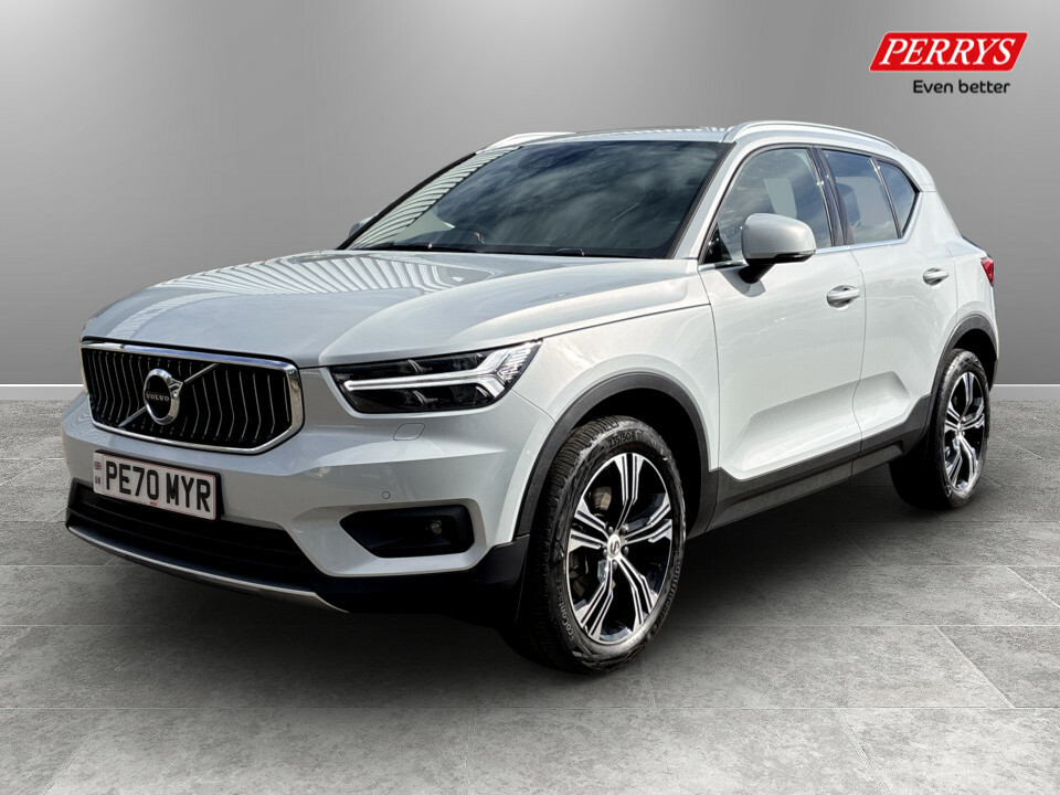 Volvo XC40 2.0 B5p Inscription Pro Awd PE70MYR Silver #3