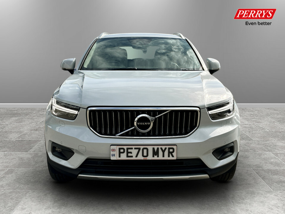 Volvo XC40 2.0 B5p Inscription Pro Awd PE70MYR Silver #2