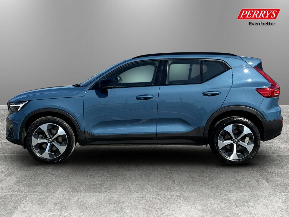 Volvo XC40 2.0 B3p Plus Dark YK24NPT Blue #4