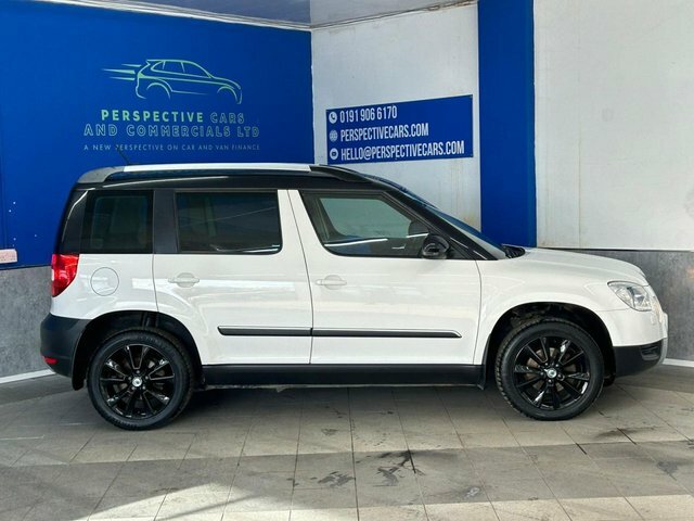 Skoda Yeti 2.0 Tdi Adventure Suv 4Wd Euro 5 NA63KHH White #2