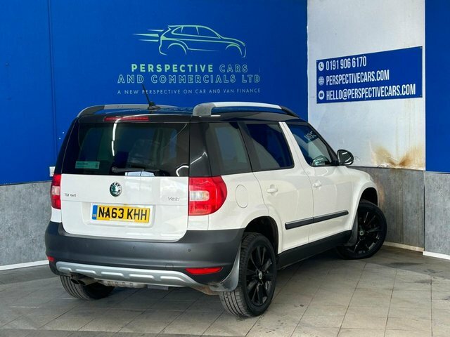 Skoda Yeti 2.0 Tdi Adventure Suv 4Wd Euro 5 NA63KHH White #3