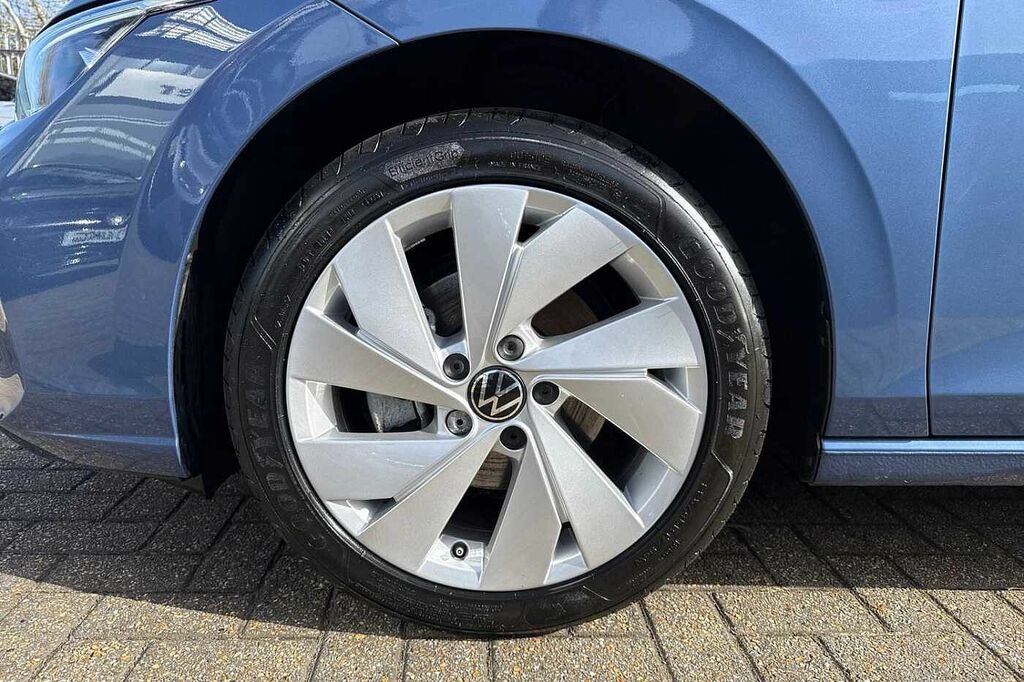 Volkswagen Golf 1.5 Tsi 150 Style GD25XLT Blue #5