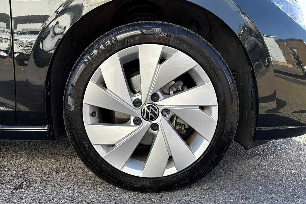 Volkswagen Golf 1.5 Tsi 150 Style GL25XRJ Black #5