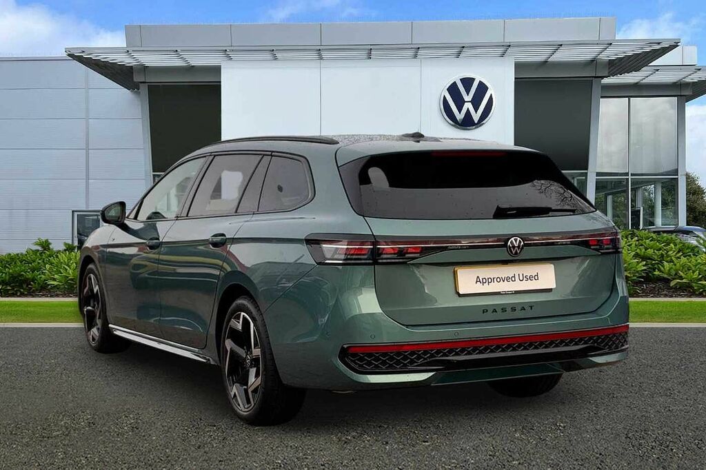 Volkswagen Passat 1.5 Etsi R-line Dsg HN75ZDO Green #3