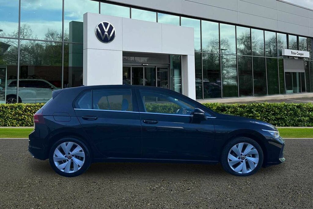 Volkswagen Golf 1.5 Tsi 150 Style GL25PWY Black #4