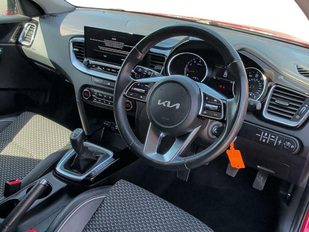 Kia Ceed 1.5 T-gdi Isg 3 FV23AHL Red #6