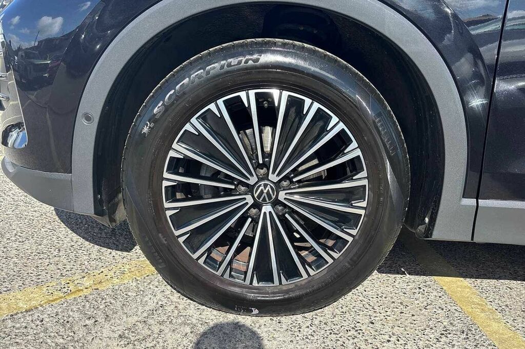 Volkswagen Tiguan 1.5 Etsi 150 Match Dsg VK24CCX Black #5