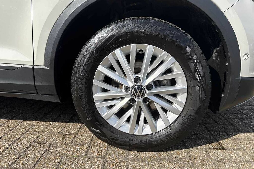 Volkswagen T-Roc 1.5 Tsi Life MK23VVH Grey #5