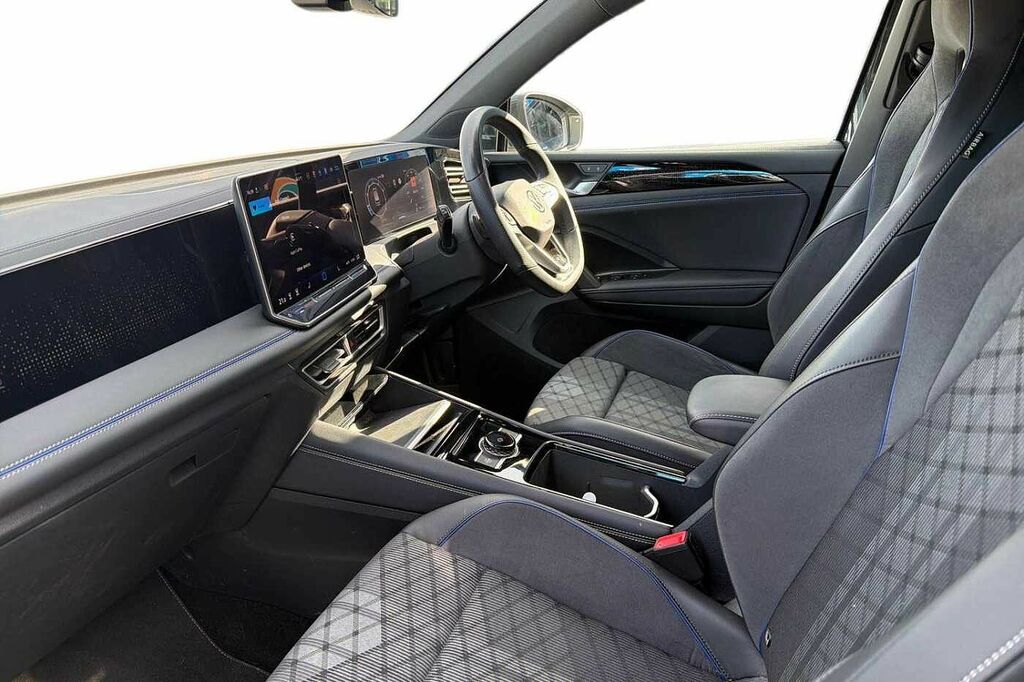 Volkswagen Tiguan 1.5 Etsi 150 R-line Dsg HN25DYW Grey #2