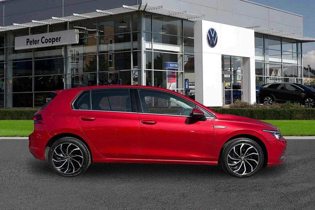 Volkswagen Golf 1.5 Tsi Style CE73NXW Red #4