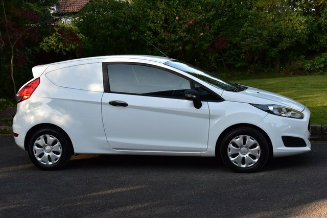 Ford Fiesta Van 1.5 Tdci Econetic Panel Van AK17KSY White #2