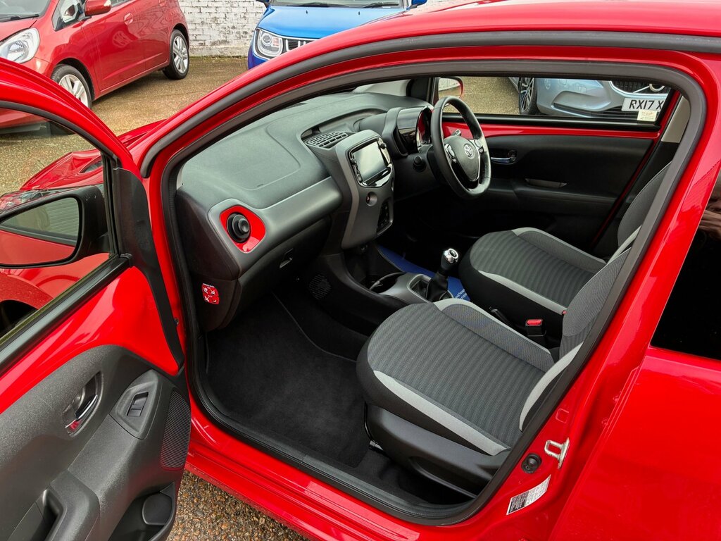 Toyota Aygo X X-trend 1.0 Vvt-i Hatchback Eur WA59WEB Red #6