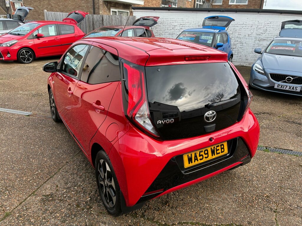 Toyota Aygo X X-trend 1.0 Vvt-i Hatchback Eur WA59WEB Red #3