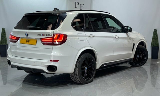 BMW X5 3.0 M50d Suv Xdrive Euro 6 S S NL64SOE White #4
