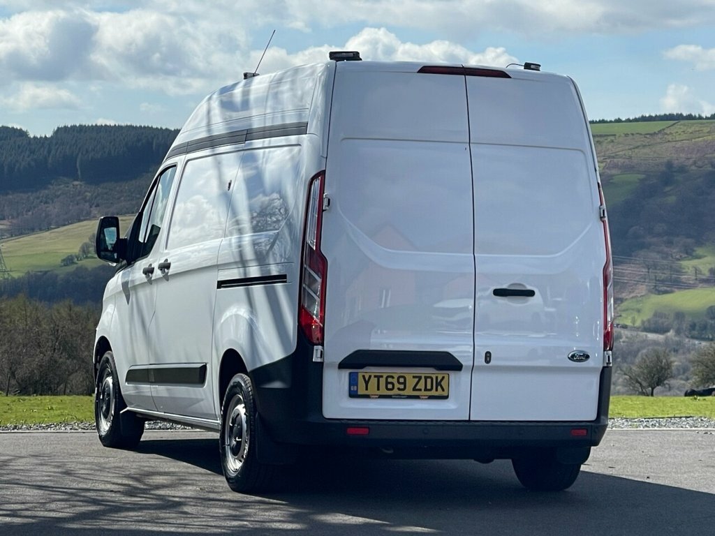 Ford Transit Custom 2L Leader YT69ZDK White #5
