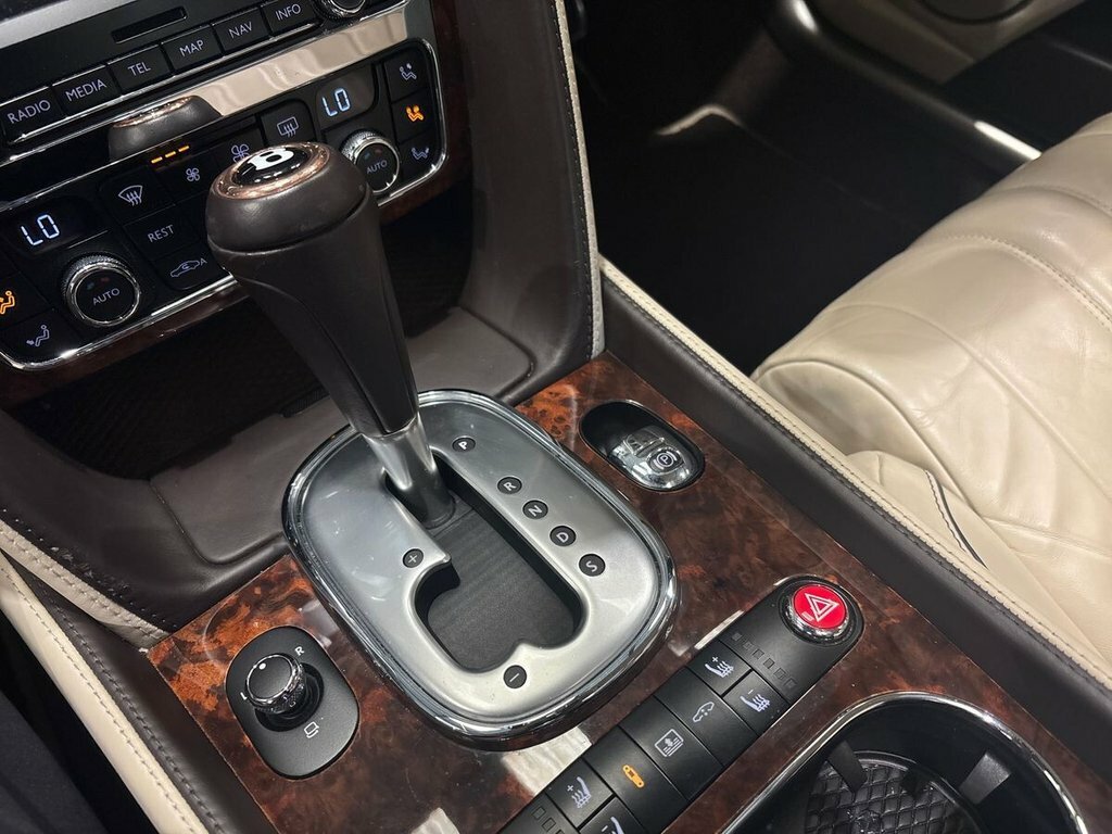 Bentley Flying Spur Petrol #18
