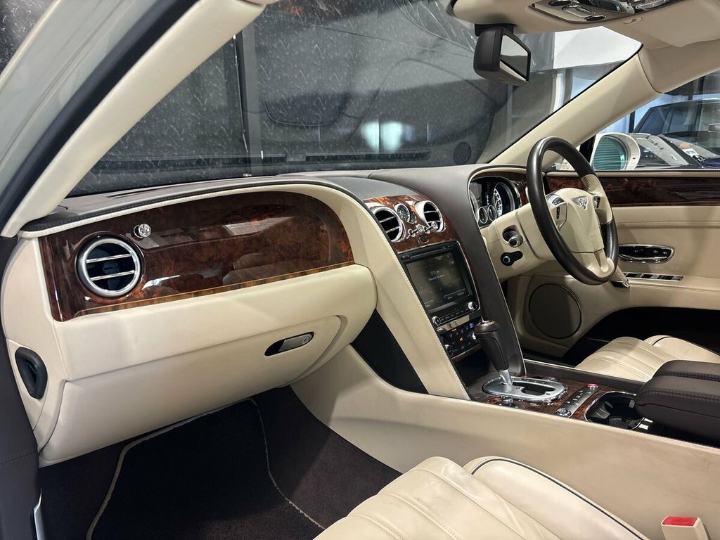 Bentley Flying Spur Petrol #10