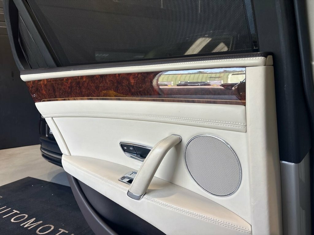 Bentley Flying Spur Petrol #27