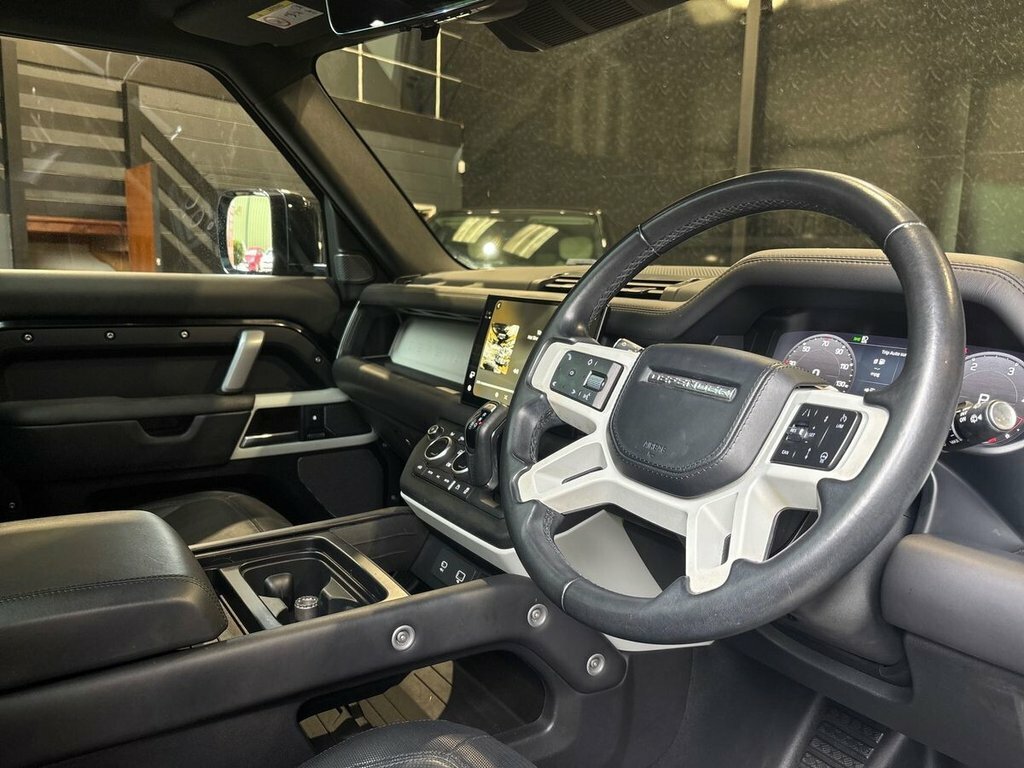 Land Rover Defender 3L X-dynamic Hse DN23RKV Black #2