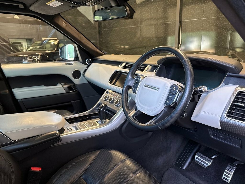 Land Rover Range Rover Sport 3L Dynamic GC65XXB Black #2