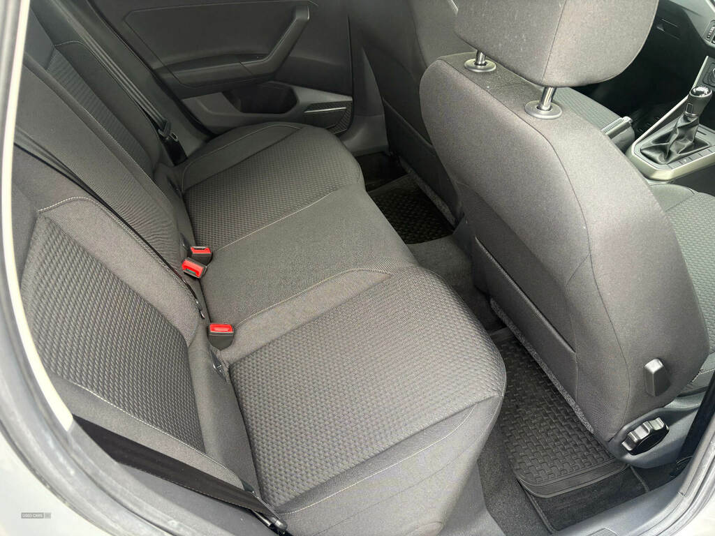 Volkswagen Polo 1.0 Tsi 95 Match Silver #4
