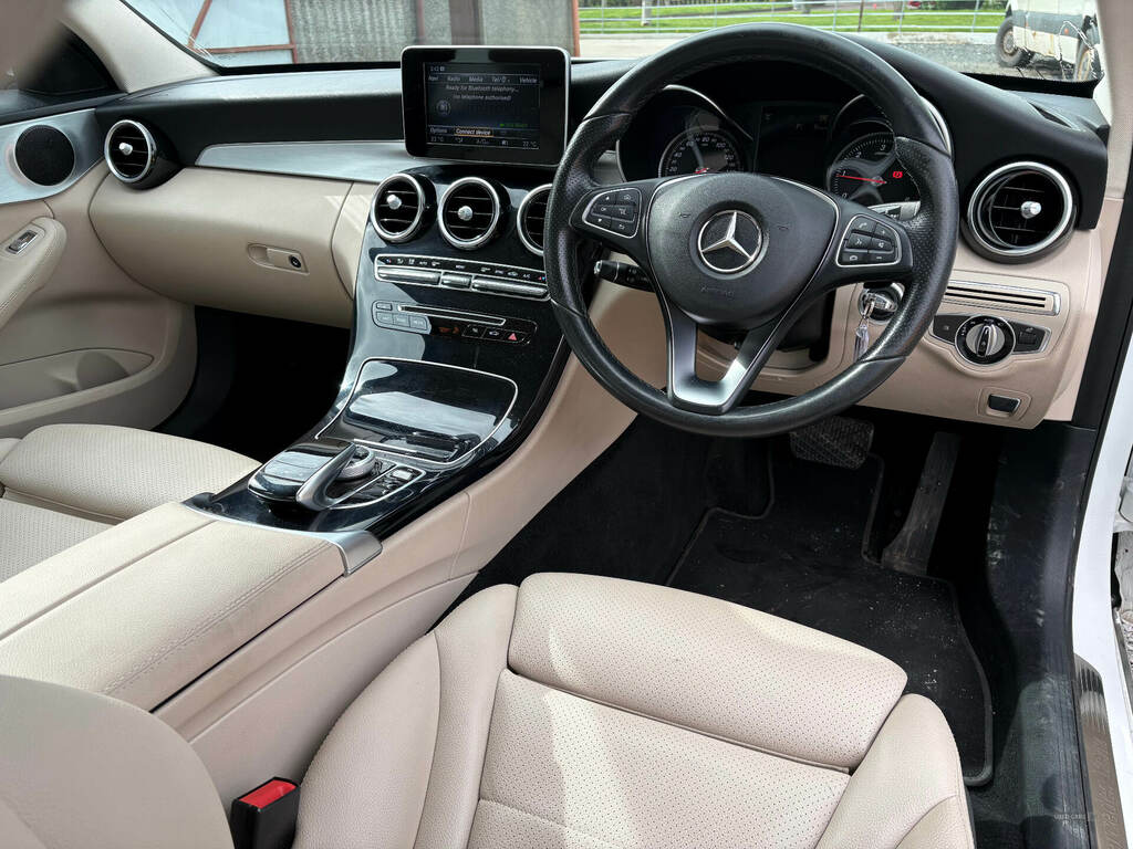 Mercedes-Benz C Class C200d Sport EN66ECV White #2