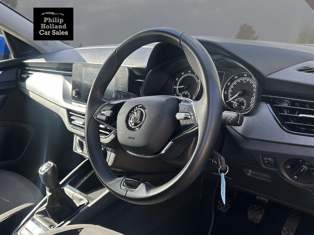 Skoda Kamiq Suv OW72GKX Blue #5