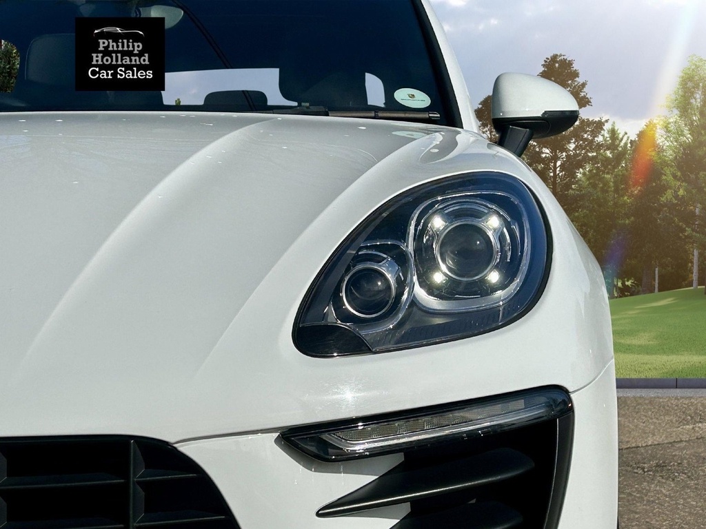 Porsche Macan Suv MV17DVC White #3